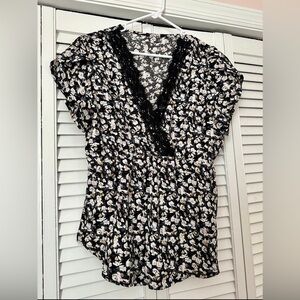 SHEIN Black and White Ruffled Surplice Blouse